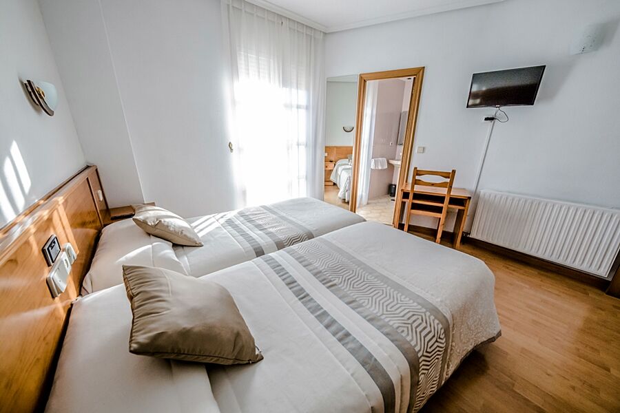 Alvi Hotel Soria Exterior photo